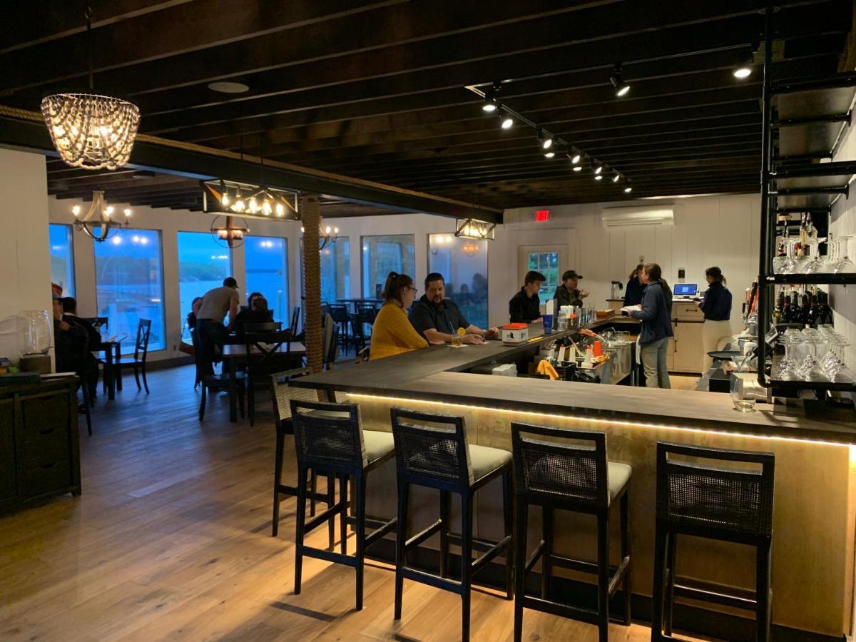 Smuggler'S Cove Inn Boothbay 外观 照片
